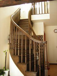 内部にはＲ階段